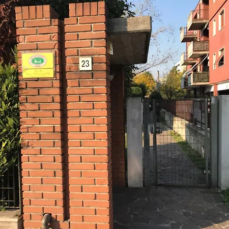 Bed & Breakfast Business And Fun G B Rossi Friendly Verona
